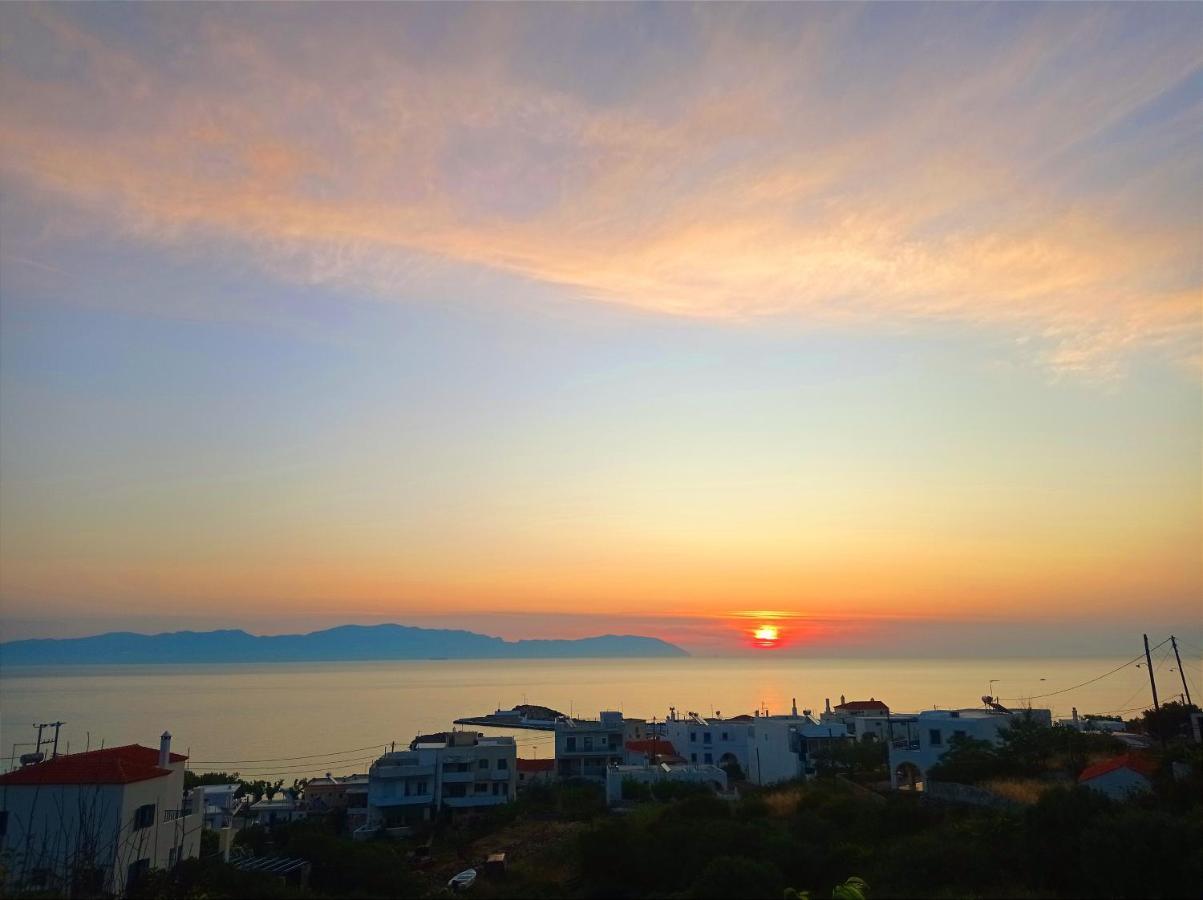 Evangelia House Sea View Apartments Agia Pelagia  Esterno foto